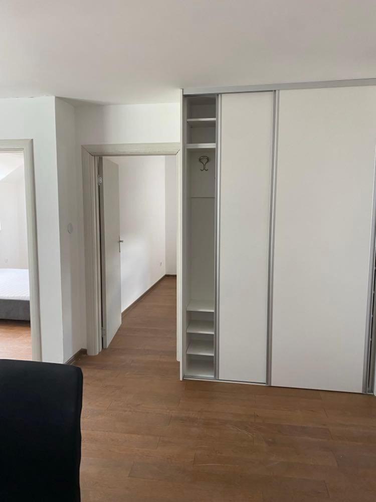 Sandra Apartmani Vrsac Buitenkant foto