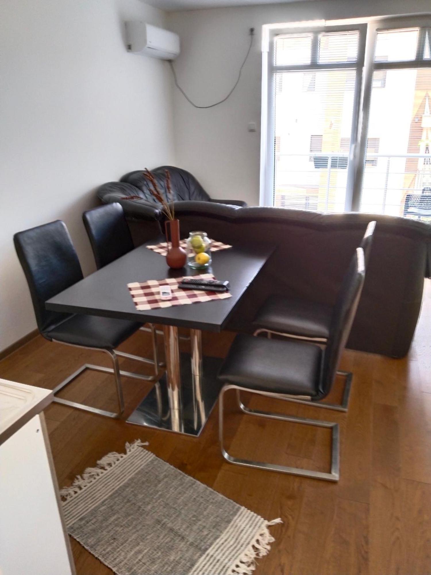 Sandra Apartmani Vrsac Kamer foto